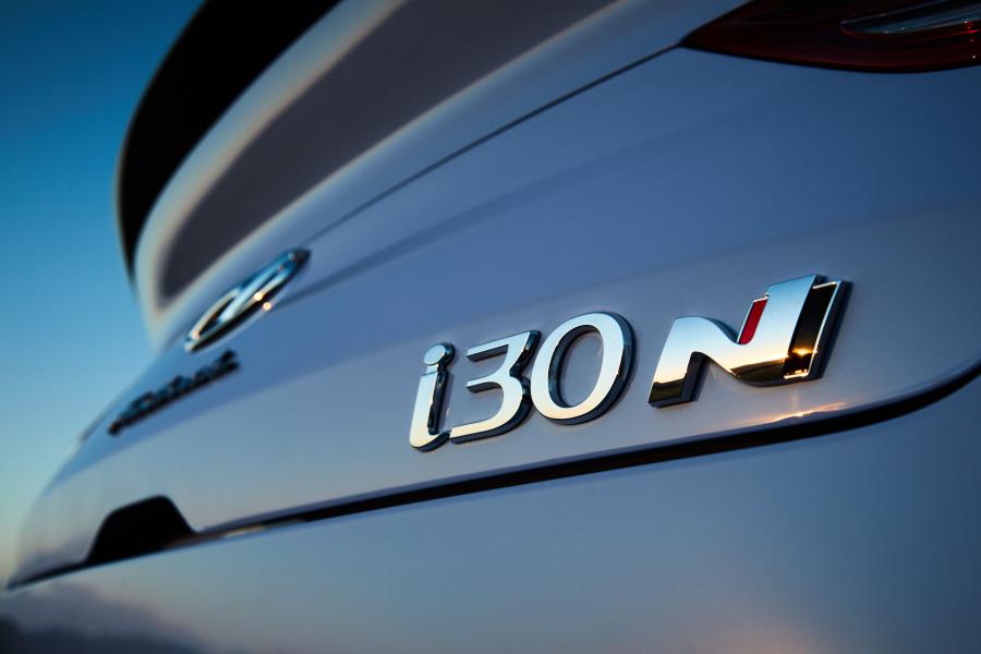 Логотип Hyundai i30 Fastback N (PD) 2019 года  (AU) (фото 12 из 40)